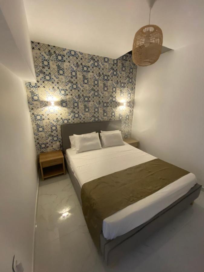 Candi Central Apartments ネオス・マルマラス エクステリア 写真