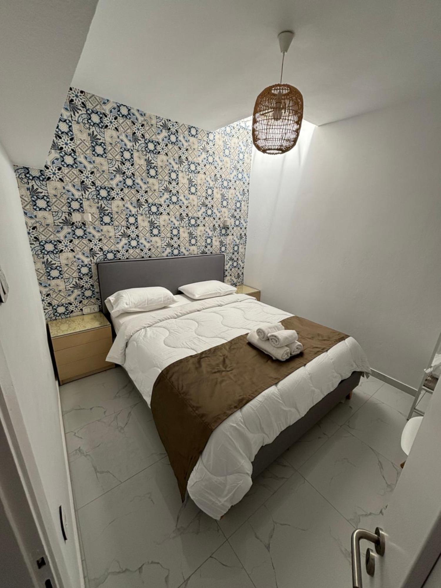 Candi Central Apartments ネオス・マルマラス エクステリア 写真