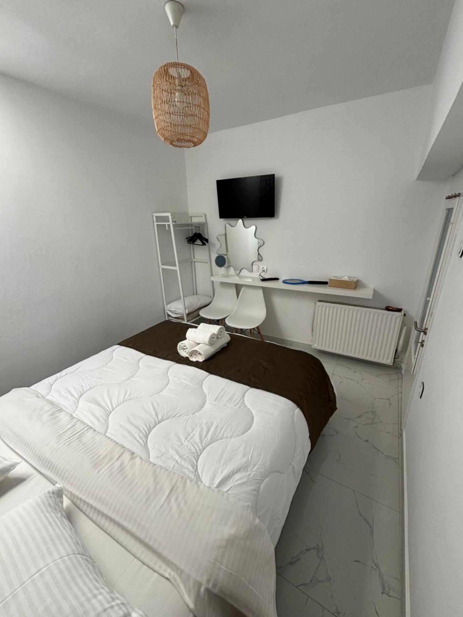 Candi Central Apartments ネオス・マルマラス エクステリア 写真